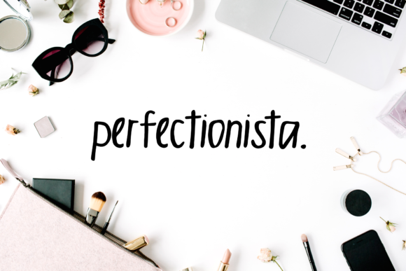 Perfectionista: A Dainty Handwritten Font for Elegant Web Typography